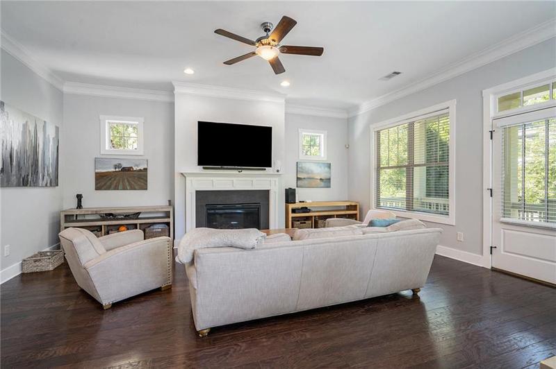 Image for property 647 East Avenue, Atlanta, GA 30312