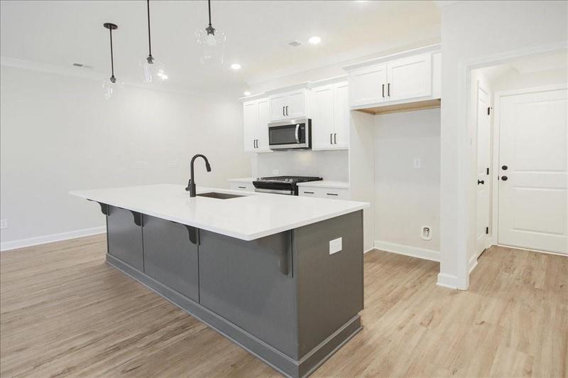 Image for property 907 Agate Lane, Lawrenceville, GA 30043