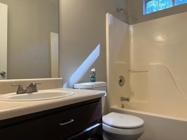 Image for property 5606 Rockingwood Ct, Atlanta, GA 30349