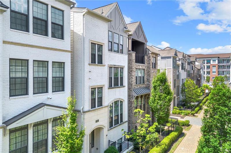 Image for property 513 Broadview Lane, Atlanta, GA 30324