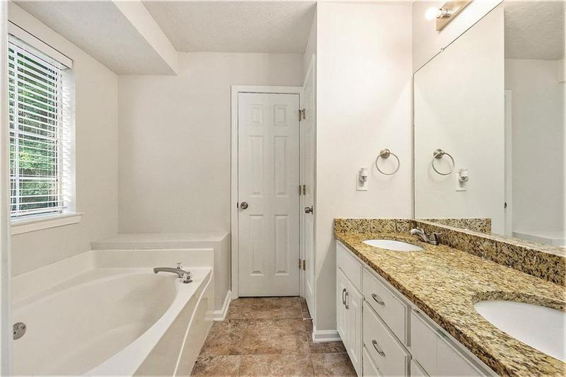 Image for property 124 Floresta Drive, Mcdonough, GA 30252
