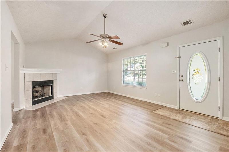 Image for property 124 Floresta Drive, Mcdonough, GA 30252