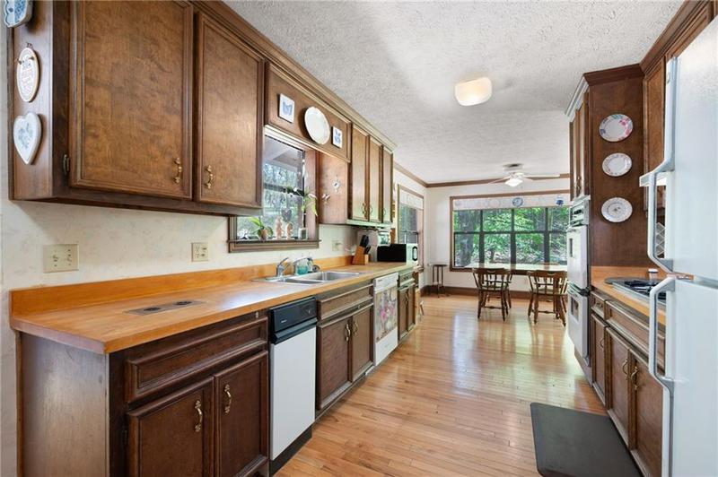 Image for property 3141 Burnt Hickory Road, Marietta, GA 30064