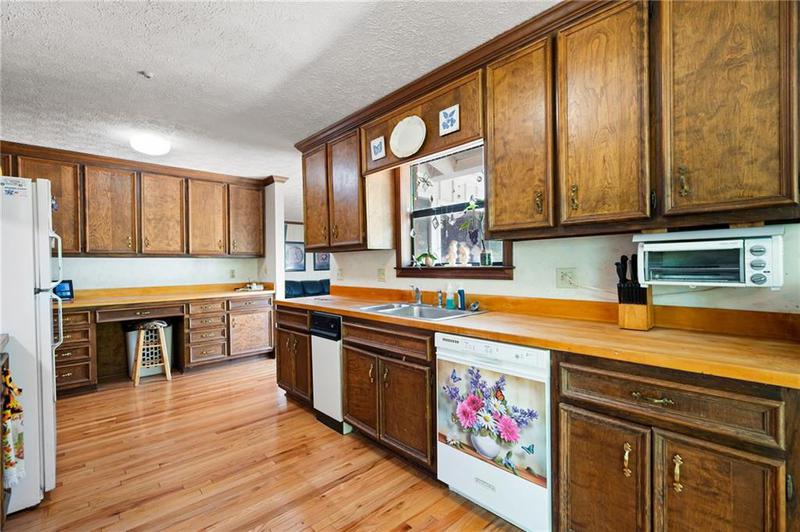 Image for property 3141 Burnt Hickory Road, Marietta, GA 30064