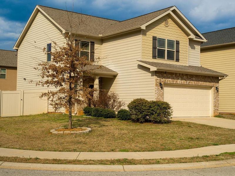 Image for property 11978 Quail Road, Hampton, GA 30228