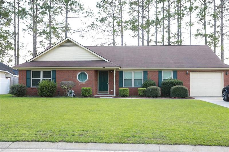 Image for property 1932 Salisbury Way, Hinesville, GA 31313