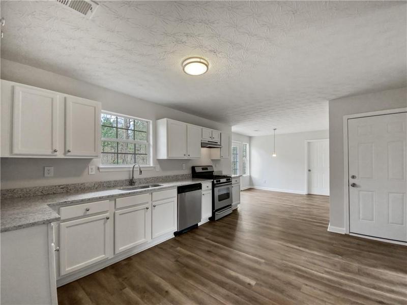 Image for property 140 Barrington Parkway, Stockbridge, GA 30281