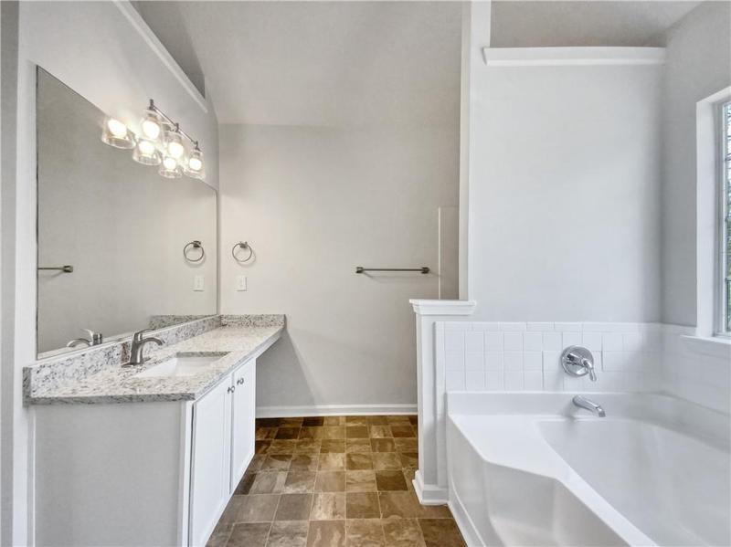 Image for property 140 Barrington Parkway, Stockbridge, GA 30281