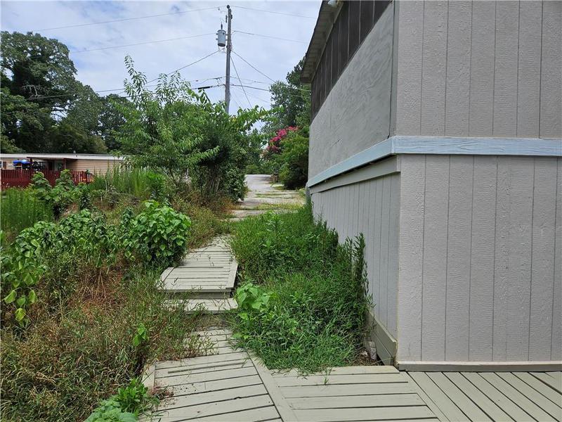 Image for property 2010 Driftwood Circle, Cumming, GA 30041