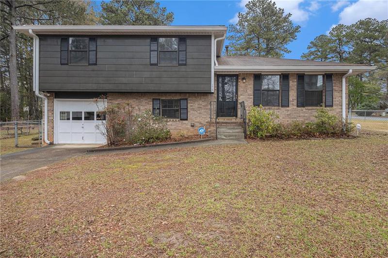 Image for property 175 Slicky Rock Court, Riverdale, GA 30274