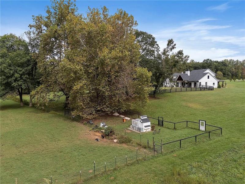Image for property 4165 Milford Trail, Cumming, GA 30028