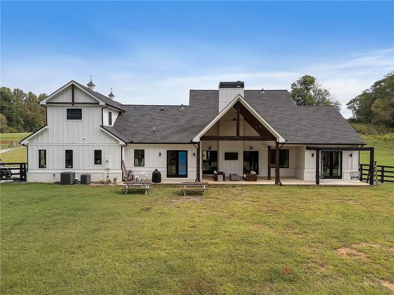 Image for property 4165 Milford Trail, Cumming, GA 30028