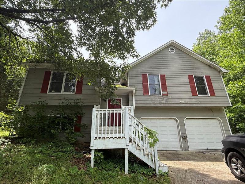 Image for property 554 Oak Landing Circle, Douglasville, GA 30134