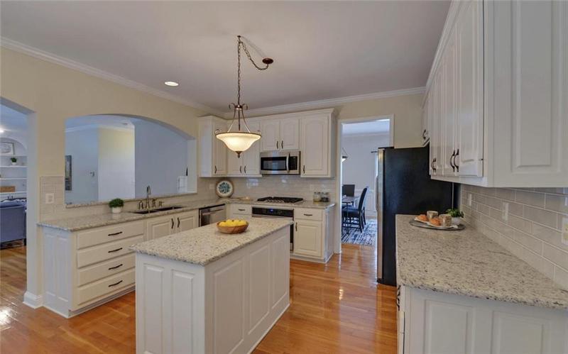 Image for property 1871 Birch Briar Bend, Lawrenceville, GA 30043