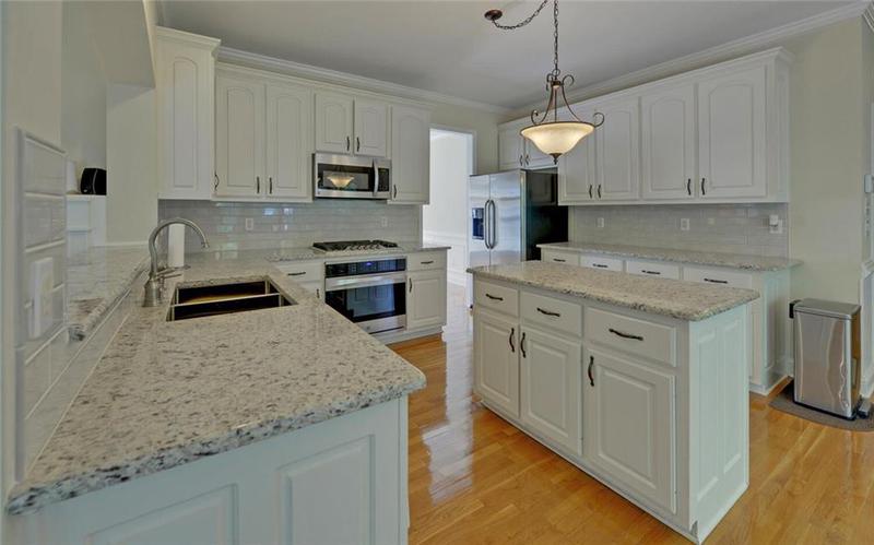 Image for property 1871 Birch Briar Bend, Lawrenceville, GA 30043