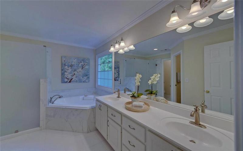 Image for property 1871 Birch Briar Bend, Lawrenceville, GA 30043