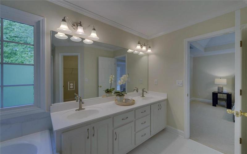 Image for property 1871 Birch Briar Bend, Lawrenceville, GA 30043