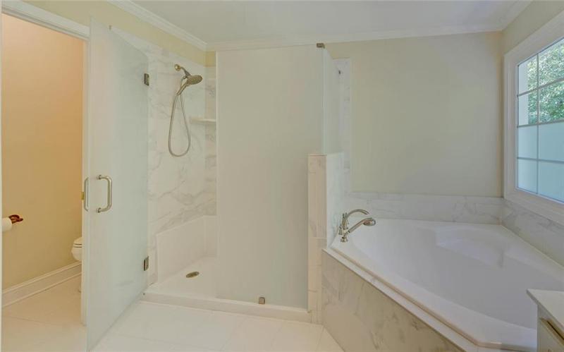 Image for property 1871 Birch Briar Bend, Lawrenceville, GA 30043