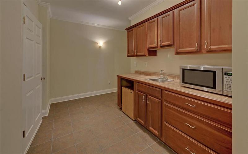 Image for property 1871 Birch Briar Bend, Lawrenceville, GA 30043