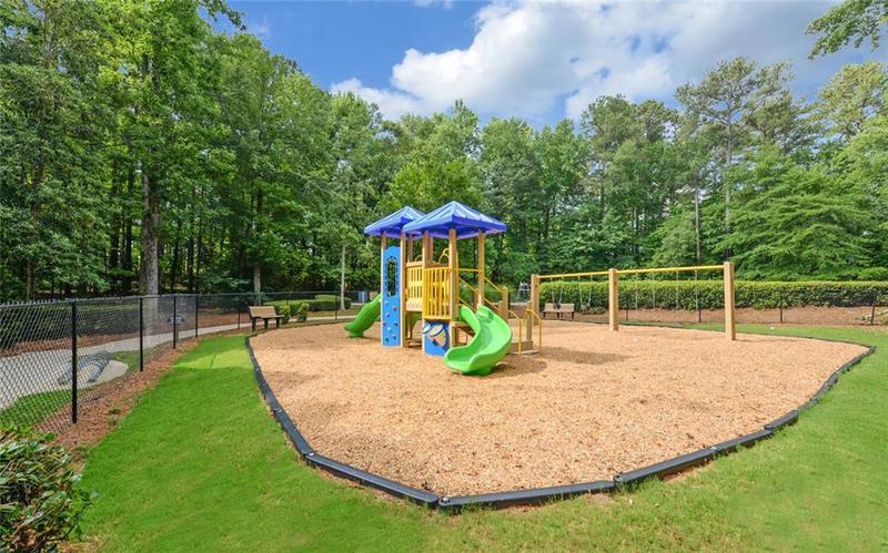 Image for property 1871 Birch Briar Bend, Lawrenceville, GA 30043