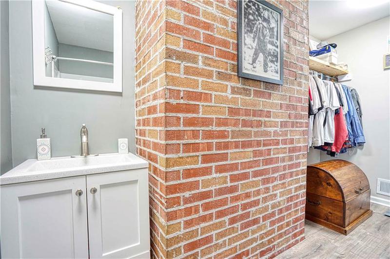 Image for property 680 Sherwood Drive, Jonesboro, GA 30236