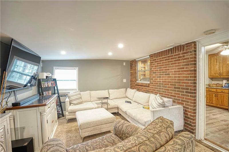Image for property 680 Sherwood Drive, Jonesboro, GA 30236
