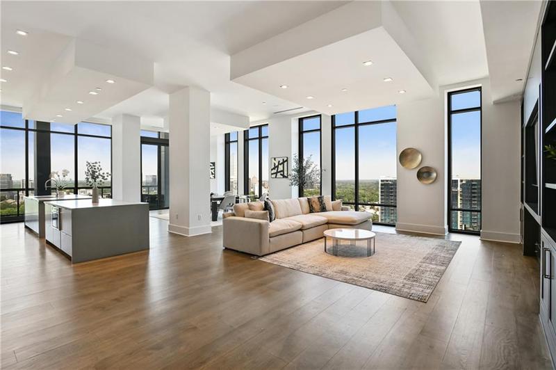 Image for property 3107 Peachtree Road 2003 aka PH3, Atlanta, GA 30305