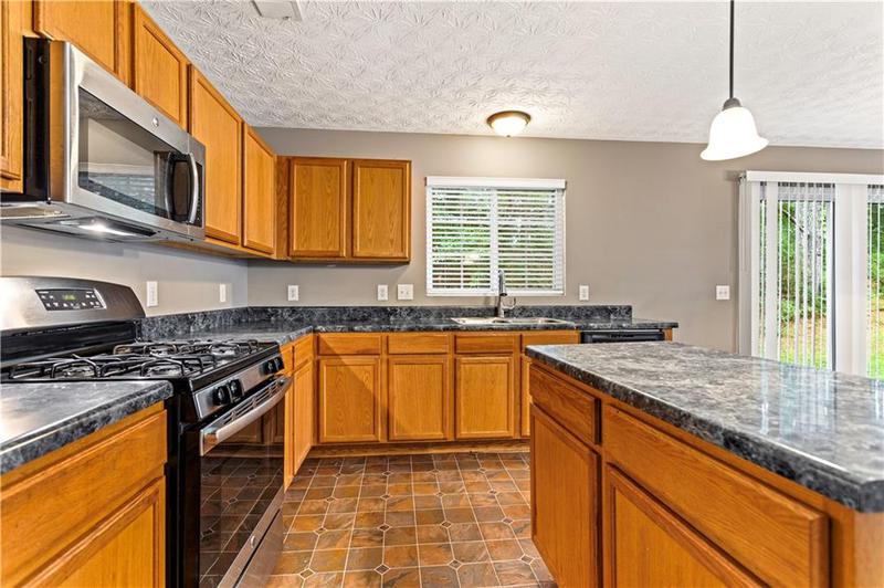Image for property 3515 Sable Glen Lane, Atlanta, GA 30349