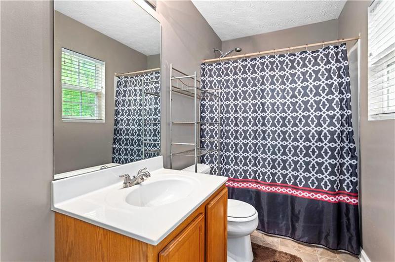 Image for property 3515 Sable Glen Lane, Atlanta, GA 30349