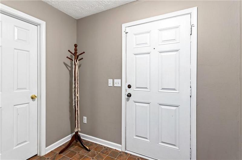 Image for property 3515 Sable Glen Lane, Atlanta, GA 30349