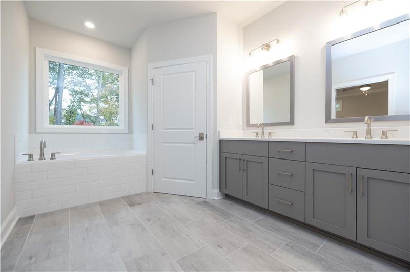 Image for property 504 Winston Croft Circle 54, Johns Creek, GA 30022