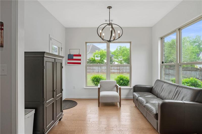 Image for property 800 Ivy Crest Lane, Canton, GA 30115