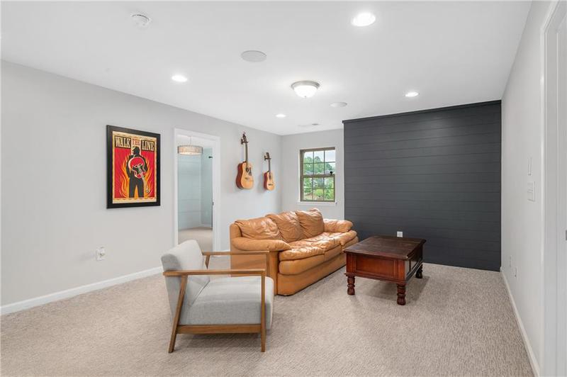 Image for property 800 Ivy Crest Lane, Canton, GA 30115