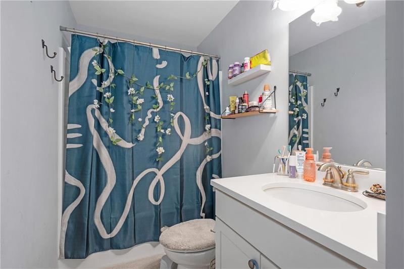 Image for property 800 Ivy Crest Lane, Canton, GA 30115