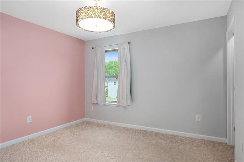 Image for property 800 Ivy Crest Lane, Canton, GA 30115