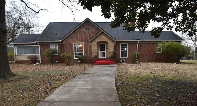 Image for property 2314 Broad Street, Commerce, GA 30529