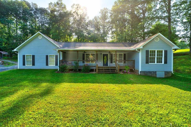 Image for property 30 Red Bird Lane, Ellijay, GA 30540