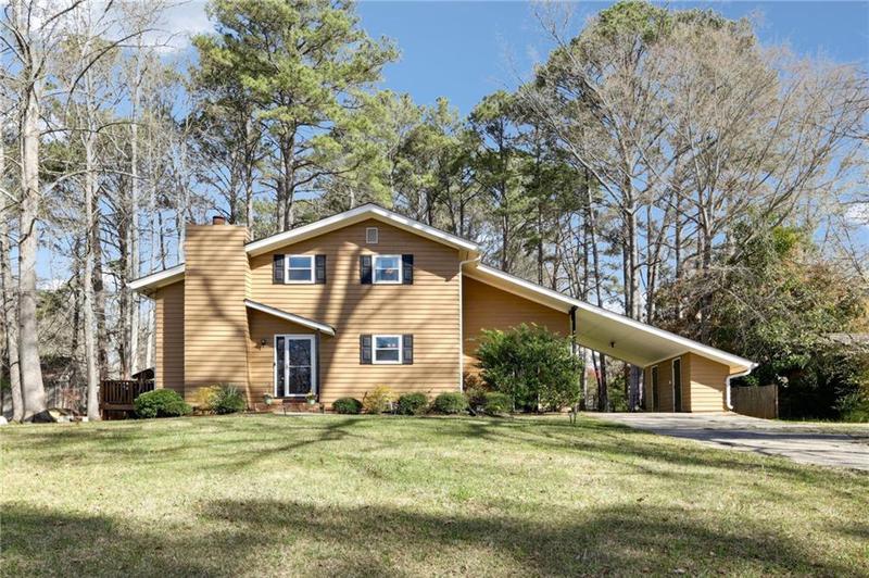 Image for property 6 Lynn Circle, Newnan, GA 30263