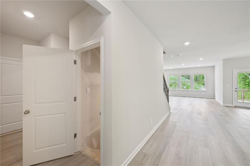 Image for property 33 Sequoia Lane, Dawsonville, GA 30534