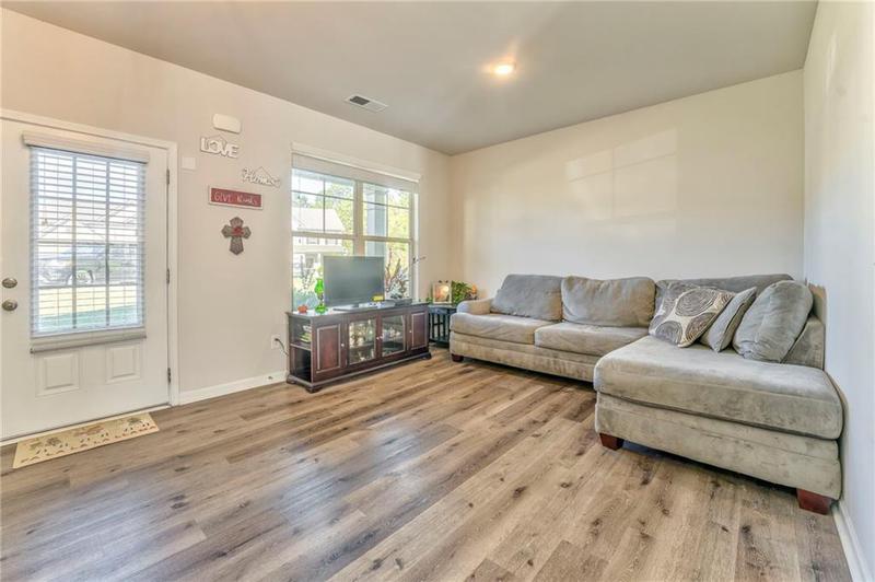 Image for property 105 Mcentyre Court, Calhoun, GA 30701