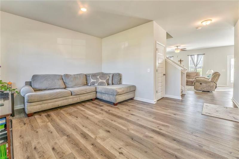 Image for property 105 Mcentyre Court, Calhoun, GA 30701
