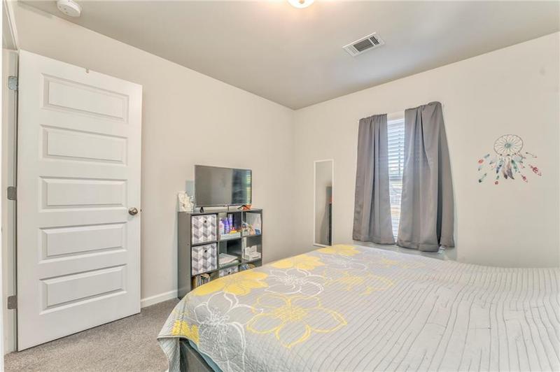 Image for property 105 Mcentyre Court, Calhoun, GA 30701