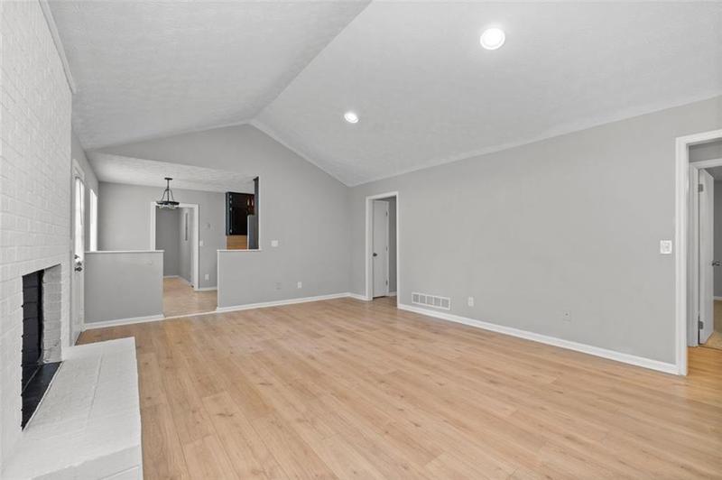 Image for property 10100 CLEARVIEW Drive, Covington, GA 30014