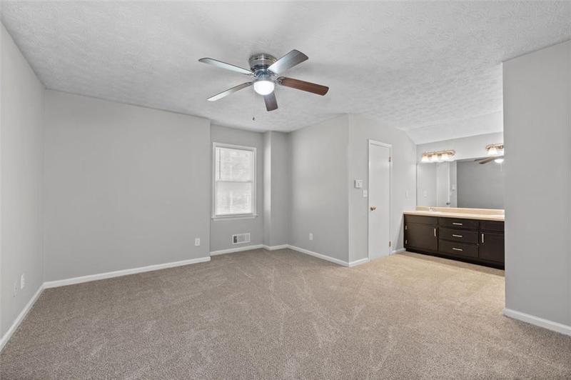 Image for property 10100 CLEARVIEW Drive, Covington, GA 30014