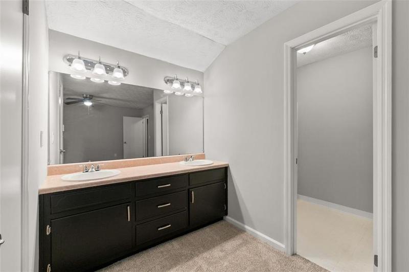Image for property 10100 CLEARVIEW Drive, Covington, GA 30014