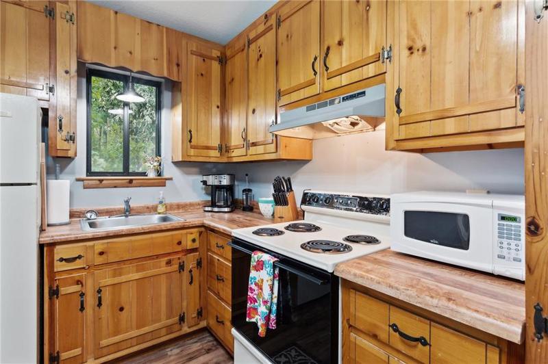 Image for property 140 Country Breeze Drive, Sautee Nacoochee, GA 30571
