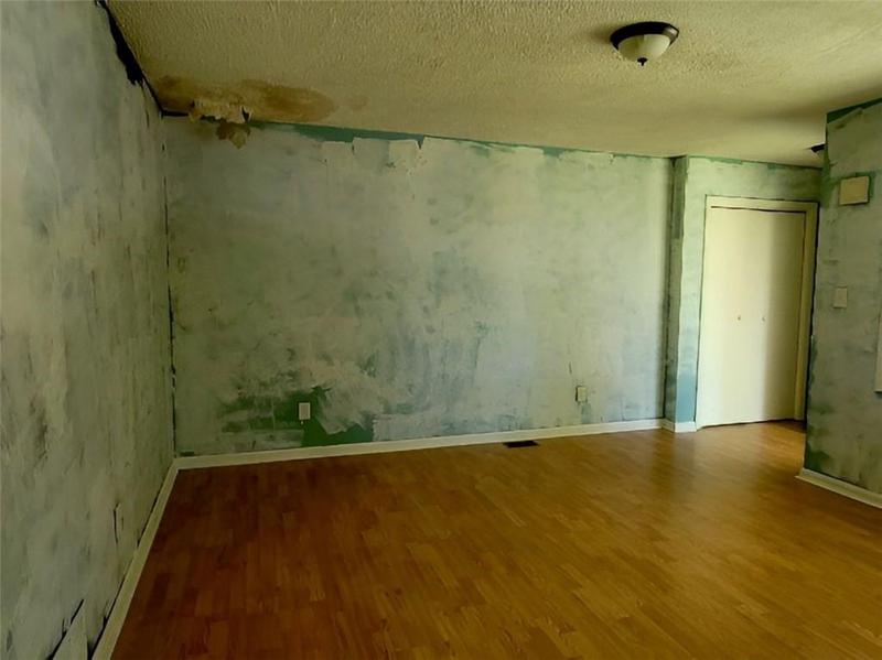 Image for property 2105 Royal Fox Way, Decatur, GA 30032