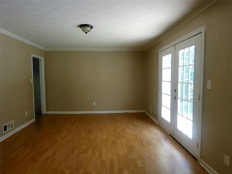 Image for property 2105 Royal Fox Way, Decatur, GA 30032