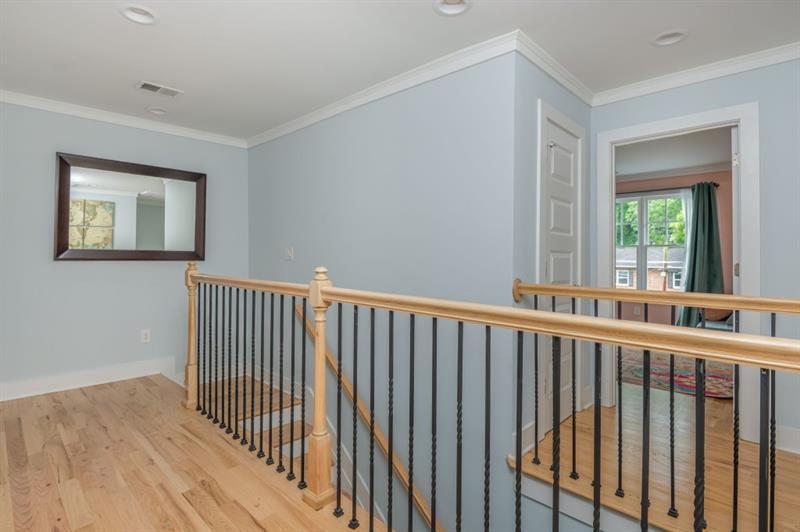 Image for property 176 Olympic Pl, Decatur, GA 30030