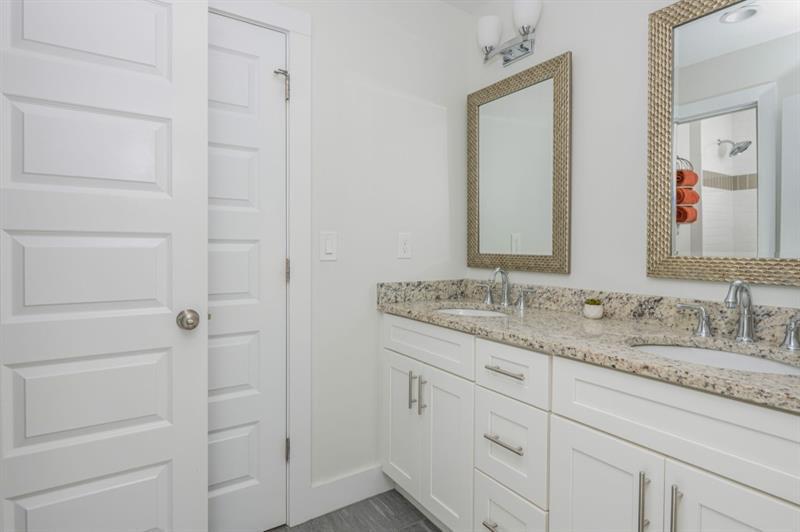 Image for property 176 Olympic Pl, Decatur, GA 30030